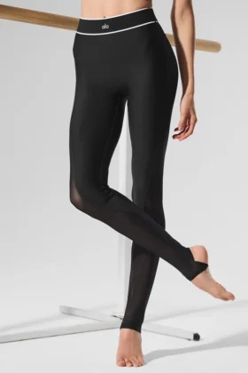 High-Waist Airlift Darling Stirrup Leggings – svart