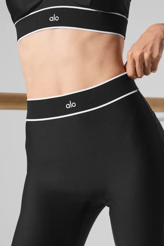 High-Waist Airlift Darling Stirrup Leggings – svart