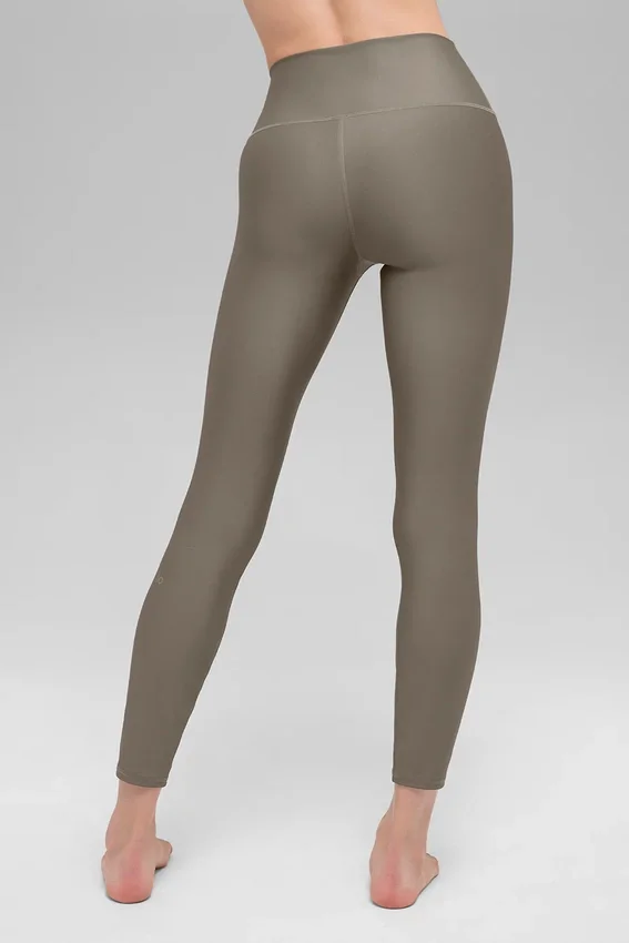 High-Waist Airlift Legging – ljus kakao