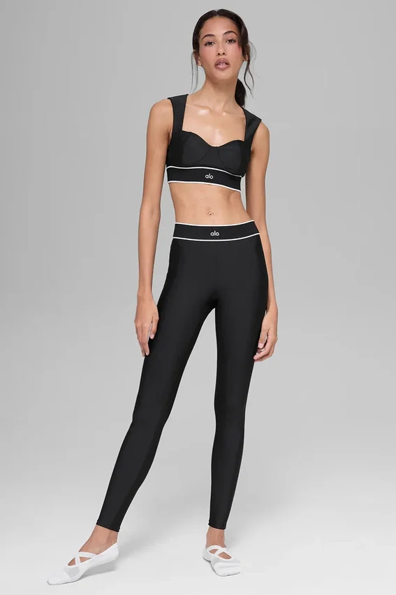 High-Waist Airlift Legging – Svart/Vit