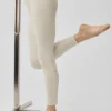 High-Waist Alosoft 7/8 Highlight Leggings – Oatmeal Heather