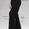 High-Waist-byxor med breda ben i ull och kashmir – svarta