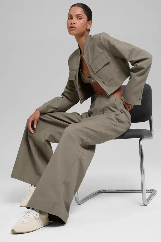 High-Waist byxor med vid ben – Light Cocoa