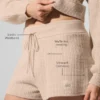 High-Waist Kashmirshorts i fluffig våffelstruktur – Macadamia Blush