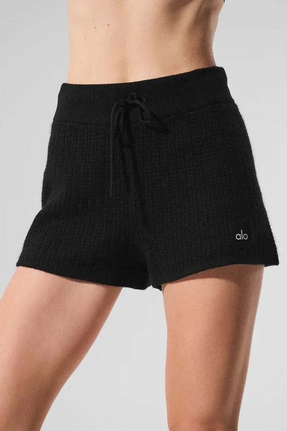 High-Waist Kashmirshorts i fluffig våffelstruktur – svart
