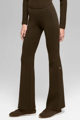 High-Waist, utsvängda byxor i denimstickat – Espresso/svart