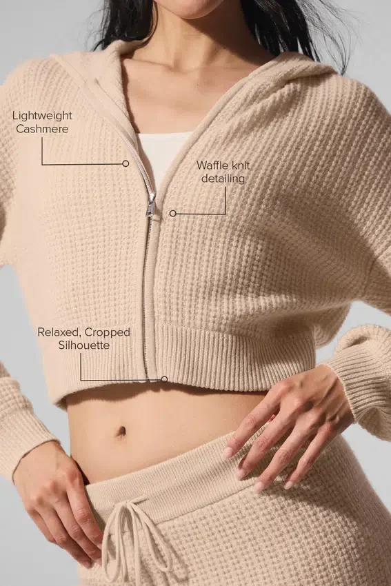 Huvtröja i mjuk kashmir med vaffelstruktur och hel dragkedja – Macadamia Blush