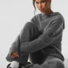 Huvtröja i ull och kashmir från New Class – Platinum Grey
