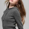 Huvtröja i ull och kashmir med ribbade detaljer och hel dragkedja – Platinum Grey