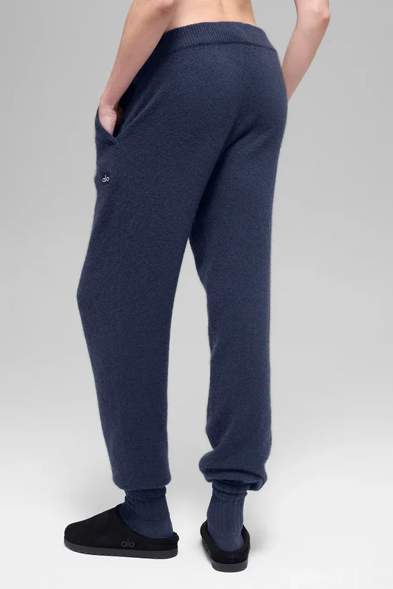 Joggingbyxor i ull och kashmir med High-Waist – New Class – Marinblå