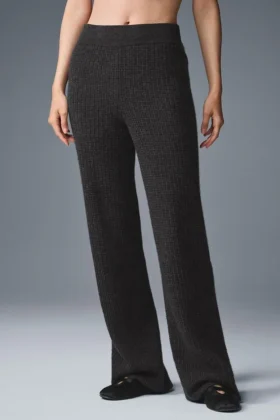 Kashmir-byxor med High-Waist-design och fluffig våffelstruktur – mörk gråmelerad