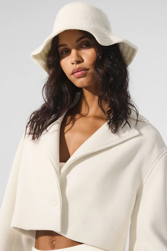 Kort Metro-trenchcoat i ull – elfenben