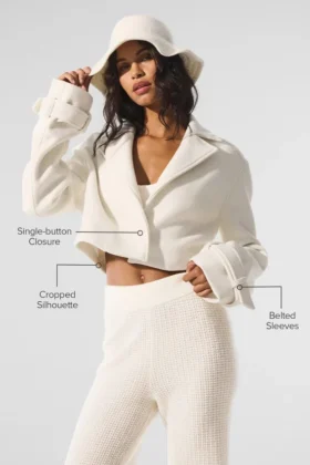 Kort Metro-trenchcoat i ull – elfenben