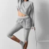 Kort Sway-tröja med rund hals – Athletic Heather Grey