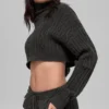 Kortärmad turtleneck med kabelstickning från Winter Bliss – mörk melerad