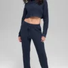 Kortärmad turtleneck med kabelstickning från Winter Bliss – Navy