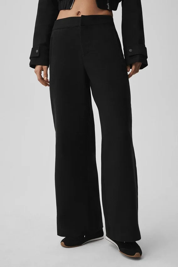 Mid-Rise Cosmopolitan Snap Byxor – svart