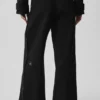 Mid-Rise Cosmopolitan Snap Byxor – svart