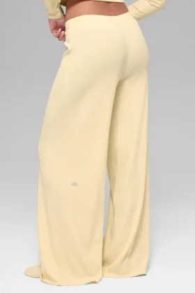 Mid-Rise Dreamlight Straight Byxor – Candlelight Yellow