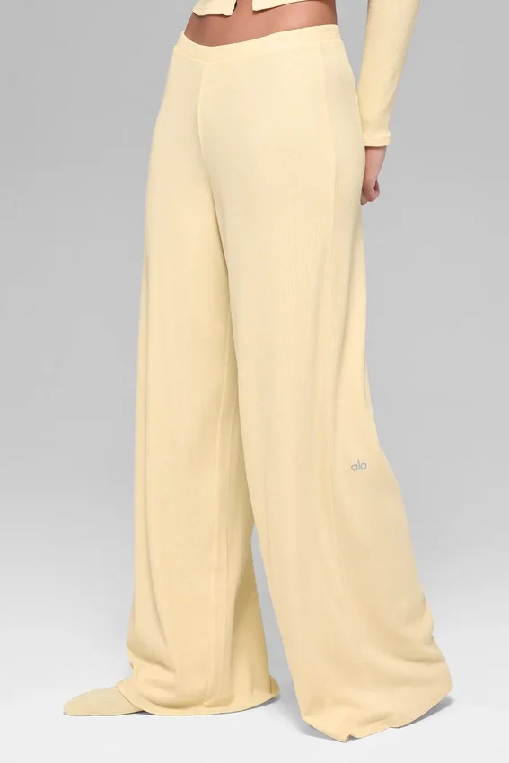 Mid-Rise Dreamlight Straight Byxor – Candlelight Yellow