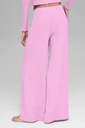 Mid-Rise Dreamlight Straight Byxor – Candy Heart Pink