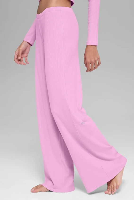 Mid-Rise Dreamlight Straight Byxor – Candy Heart Pink