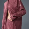 Mikroplisserad skjortklänning – burgundy truffle