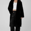 Oversized trenchcoat i fuskpäls – svart