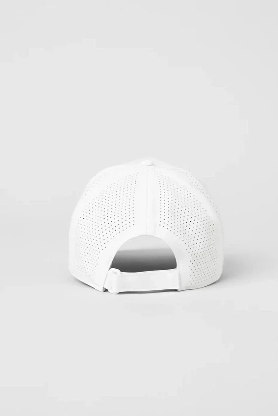 Performance District Trucker Hat – Vit