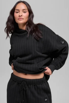 Pinstripe Huvtröja – svart randig