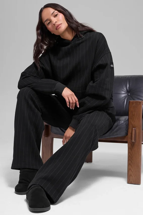 Pinstripe Huvtröja – svart randig