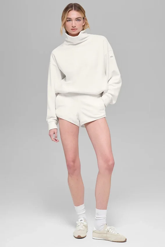 Polar Fleece Retreat Shorts – Ivory