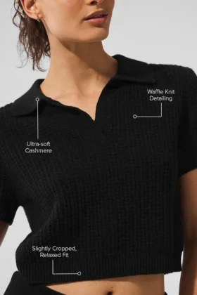 Polo-T-shirt i kashmir med plüschvaffelmönster – svart