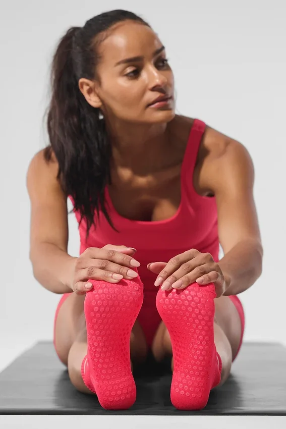 Pulse Grip-strumpor för dam – Candy Red