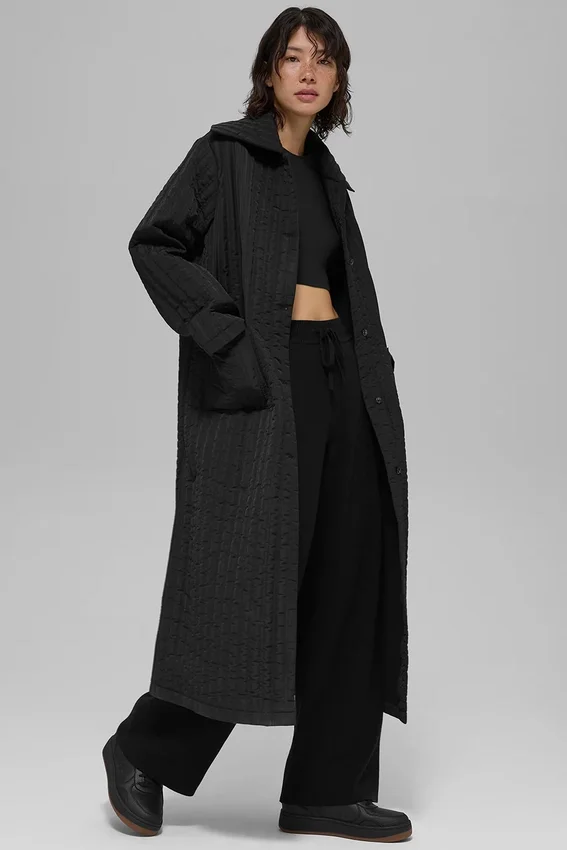 Quiltad Skyline Long Coat – svart