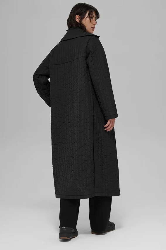 Quiltad Skyline Long Coat – svart