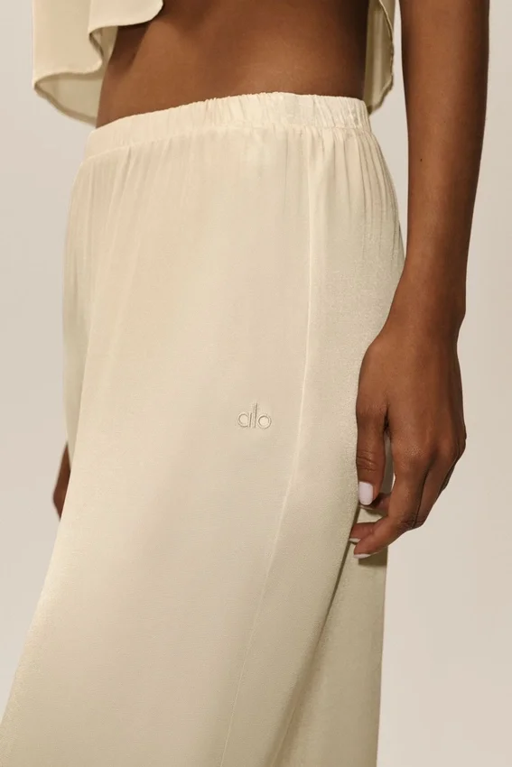 Radiance-byxor i sidenblandning med High-Waist – Sandy Beige
