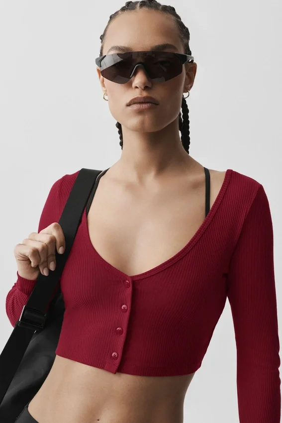 Ribbad, kort Whisper-kofta – Summer Romance Red