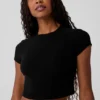Ribbad Sea Coast kortärmad T-shirt i kort modell – Svart