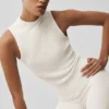 Ärmlös topp i stickat Unwind-material – Ivory