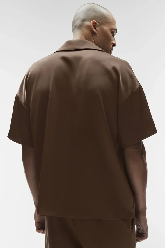 Satin Horizon kortärmad skjorta med knappar – Espresso