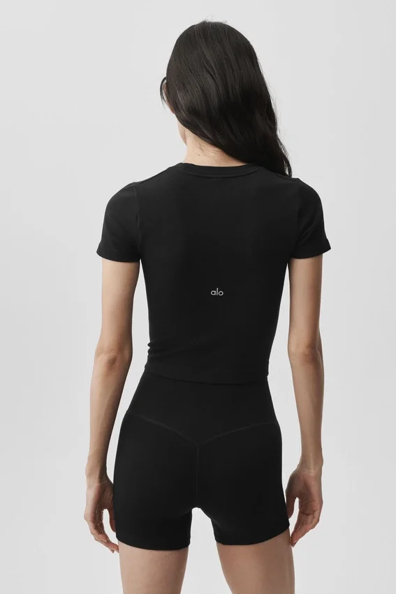 Seamless Modal Ribbed Cropped Kortärmade Shorts – Svart