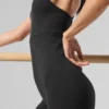 Seamless Ribbed Favorite Onesie – Svart