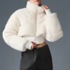 Sherpa Main Act Corset Puffer – elfenben