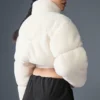 Sherpa Main Act Corset Puffer – elfenben
