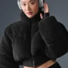 Sherpa Main Act Corset Puffer – svart