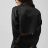 Silk Luminous Cropped Button Down Långärmat – Svart
