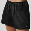 Silk Luminous Shorts – Svart