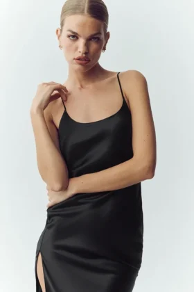 Silk Luminous Slip Klänning – Svart