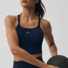 Sömlös ribbad Favorite-bh-topp – Navy